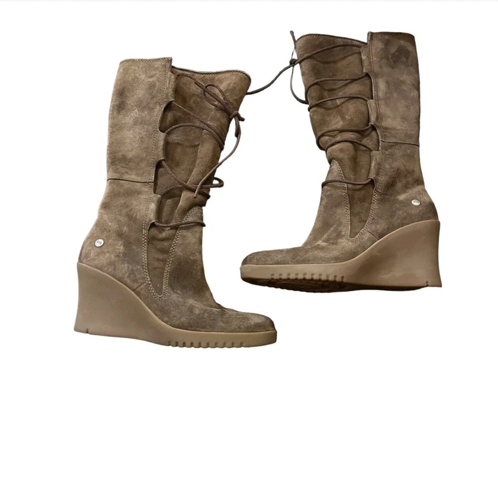 UGG Elsey Brown Shearling Lined Lace Up Wedge Boot Style 5596 Womens Size 9